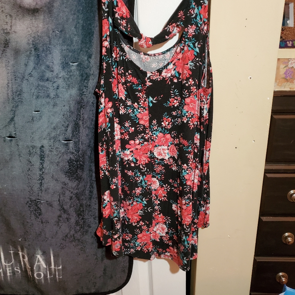 Torrid Top - Picture 2 of 2